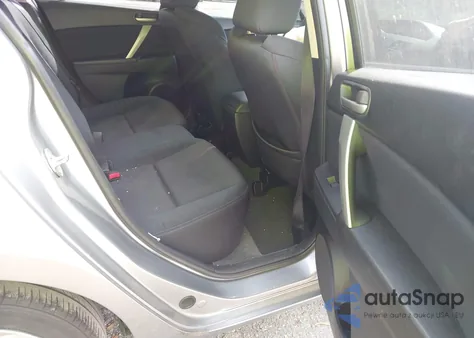 2010 Mazda Mazda3 S Sport z USA, uszkodzony, nr VIN JM1BL1S57A1261555